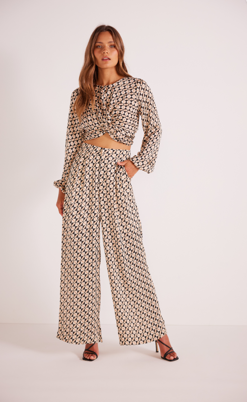Cece Twist Blouse