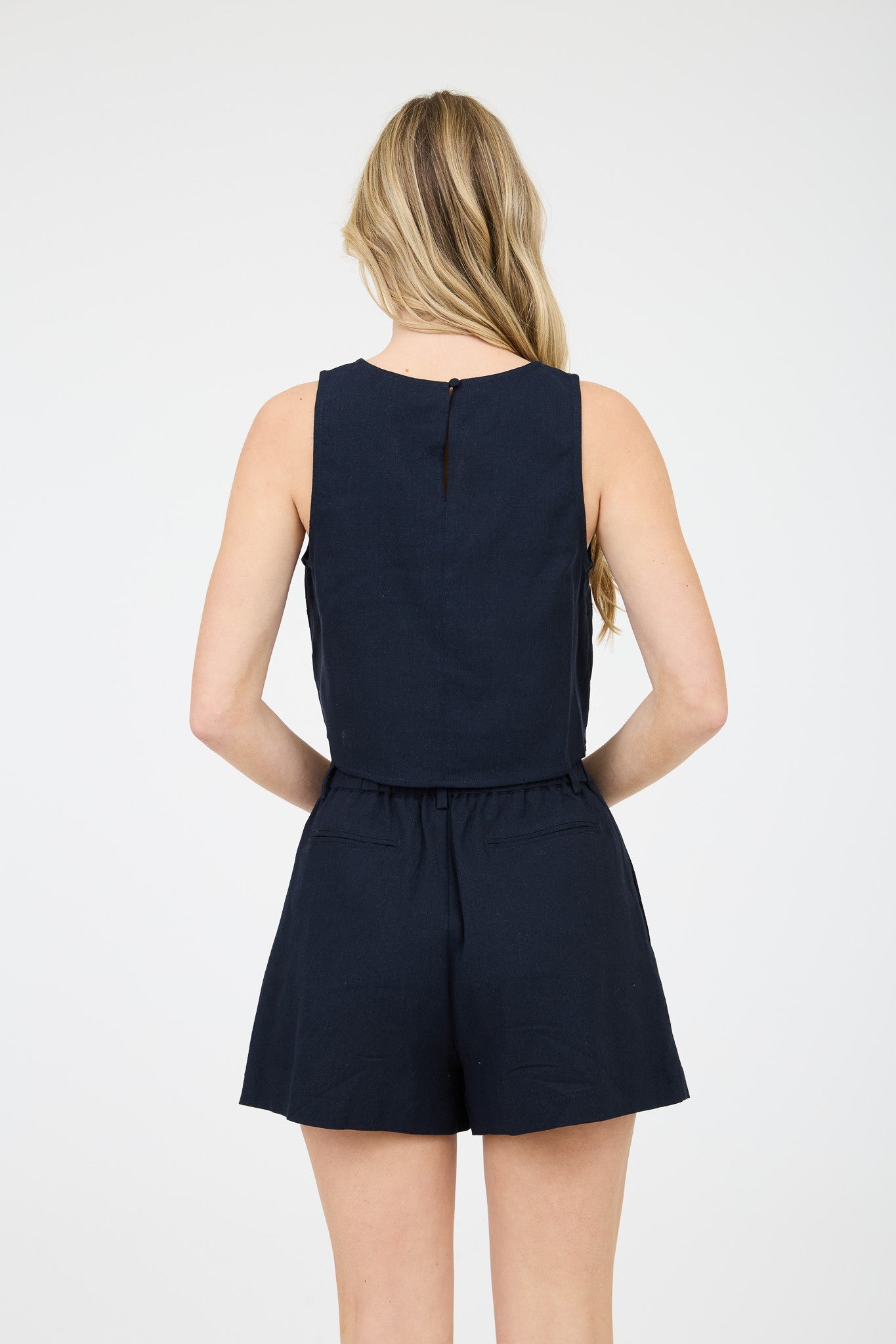 Juna Linen Cropped Blouse